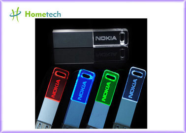 3D는 지도한 빛을 가진 로고 수정같은 유리 8gb usb 섬광 드라이브 2.0에 3.0를 주문을 받아서 만들었습니다