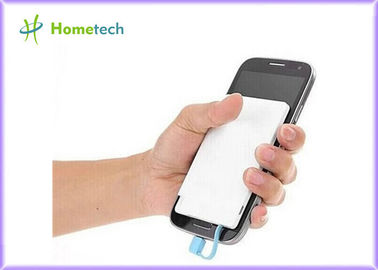 ultrathin 보편적인 2500mAh 신용 카드 힘 은행 이중 산출